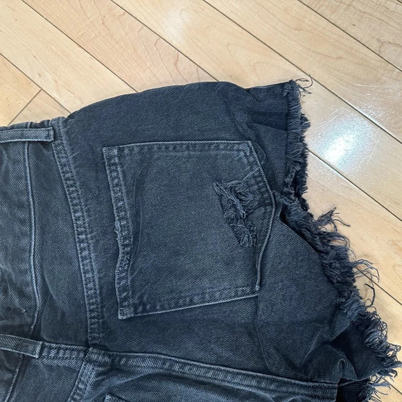 FREE PEOPLE WE THE FREE Distressed Cut Off Black Denim Jean Shorts - 27 - Picture 6 of 7